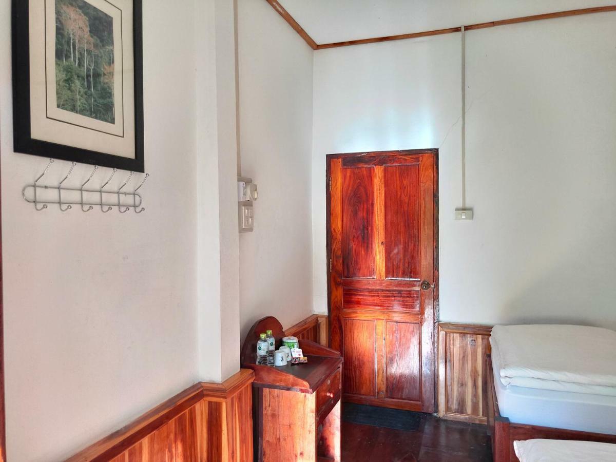 Sunset Bungalows & Gh Muang Ngoi Zewnętrze zdjęcie