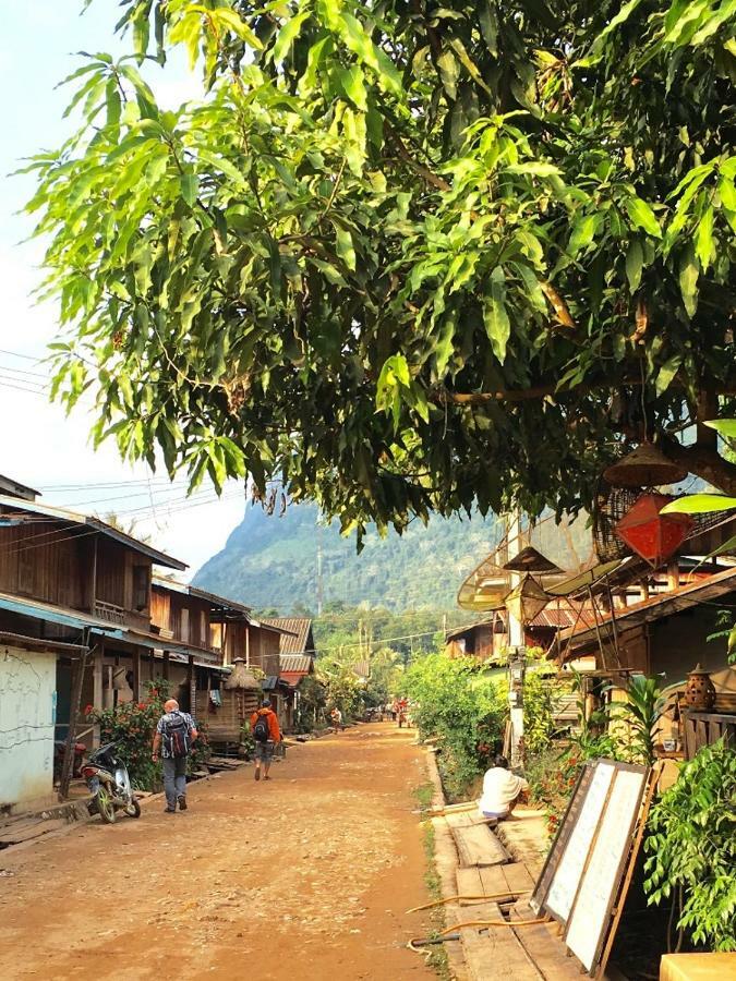 Sunset Bungalows & Gh Muang Ngoi Zewnętrze zdjęcie